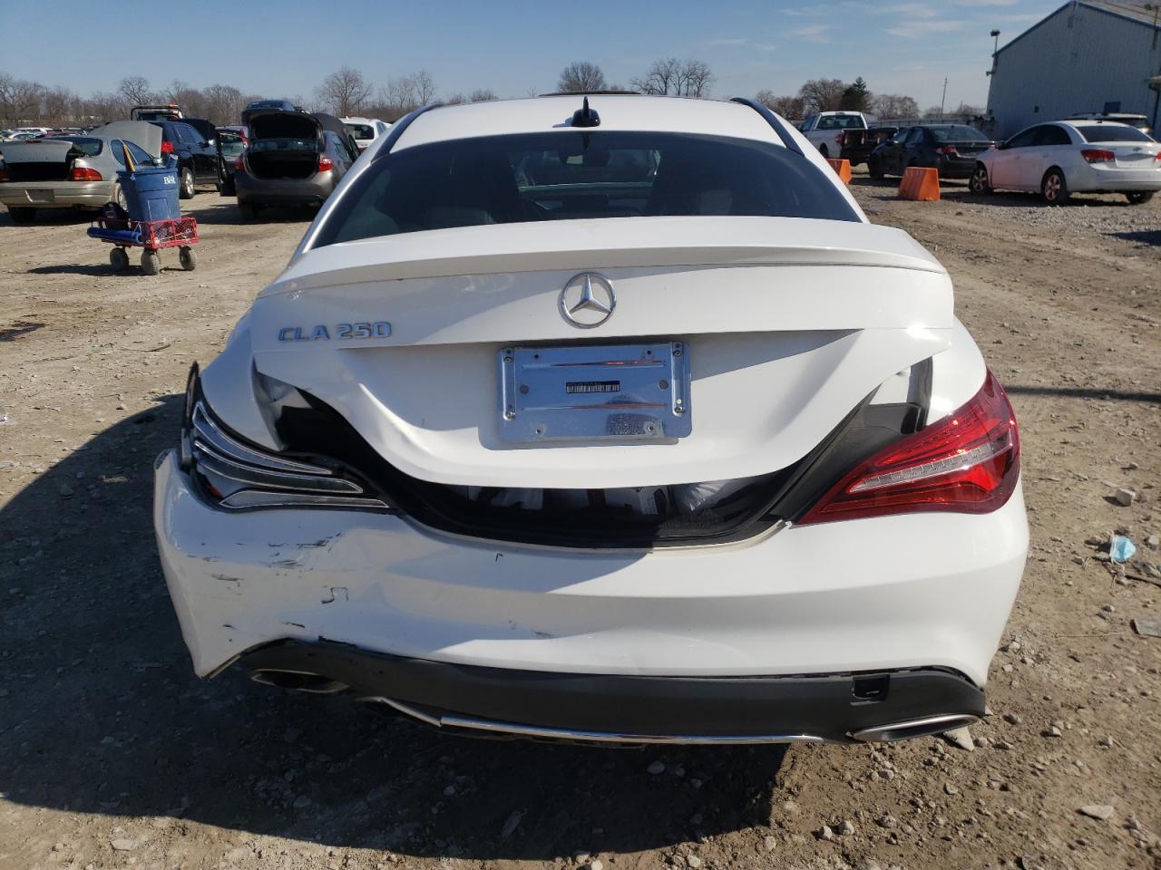 2019 MERCEDES-BENZ CLA 250 - WDDSJ4EB7KN748800