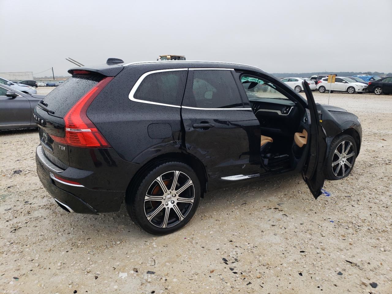 2020 VOLVO XC60 T5 IN - YV4102DL5L1561472