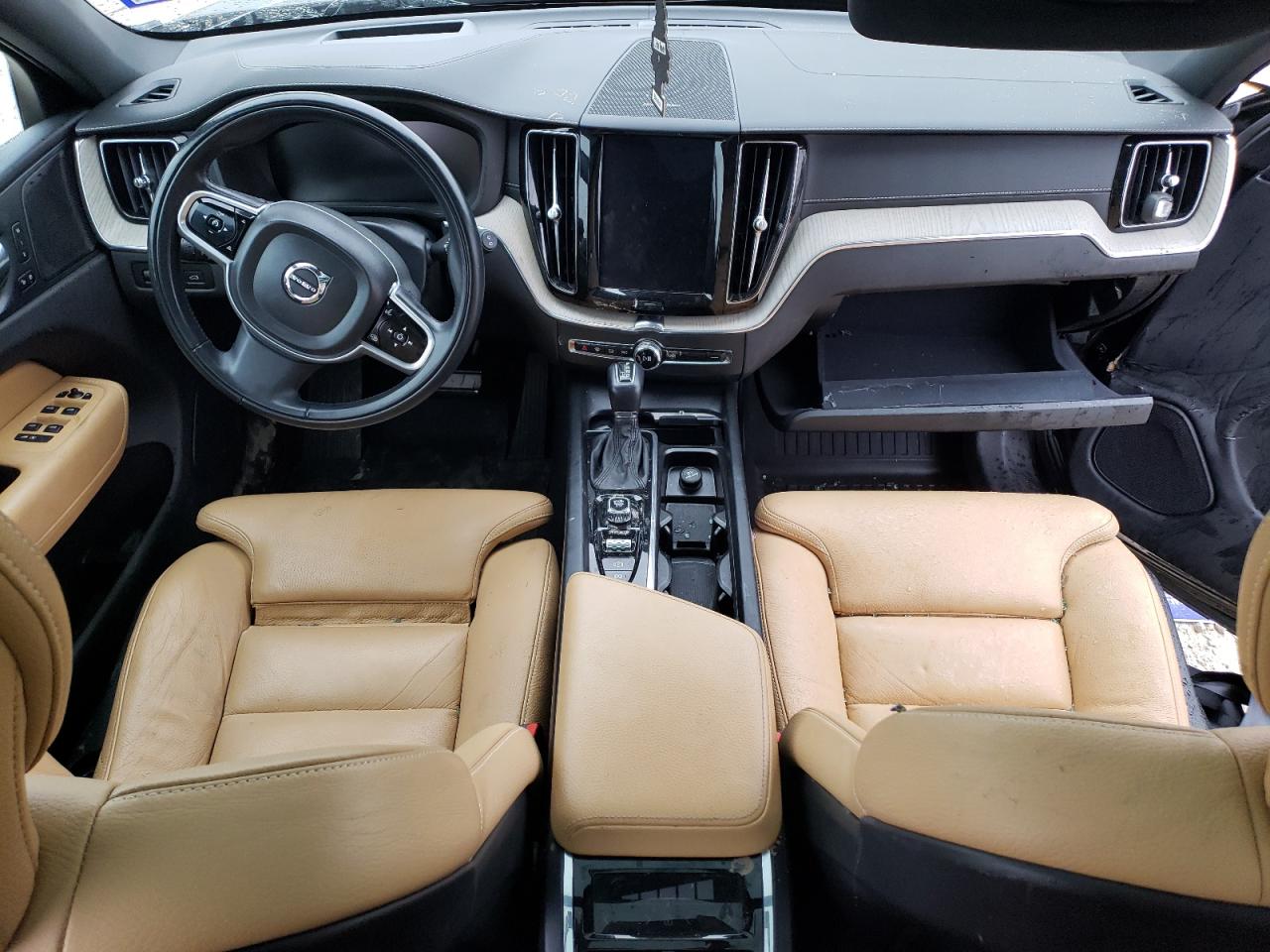 2020 VOLVO XC60 T5 IN - YV4102DL5L1561472