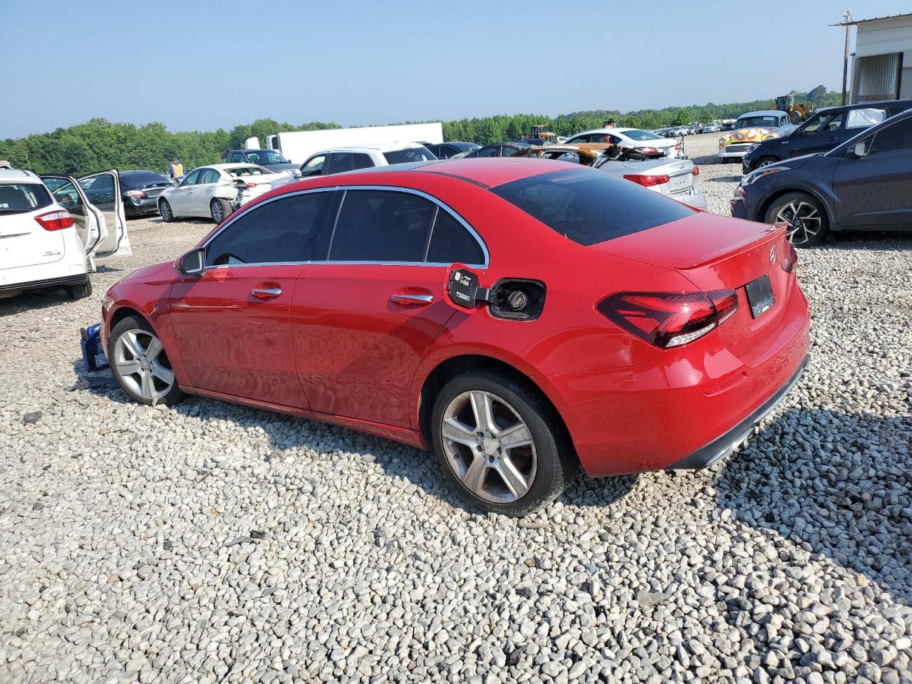 2020 MERCEDES-BENZ A 220 - W1K3G4EB6LW044814