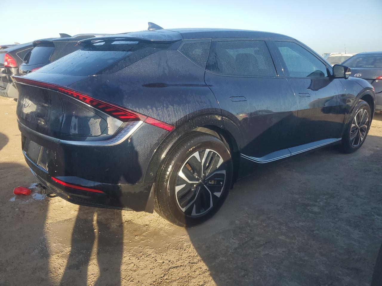2023 KIA EV6 LIGHT - KNDC34LA7P5112307