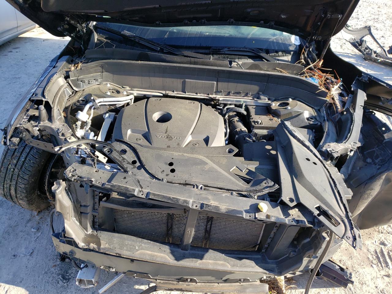 2020 VOLVO XC90 T6 IN - YV4A221L2L1553117
