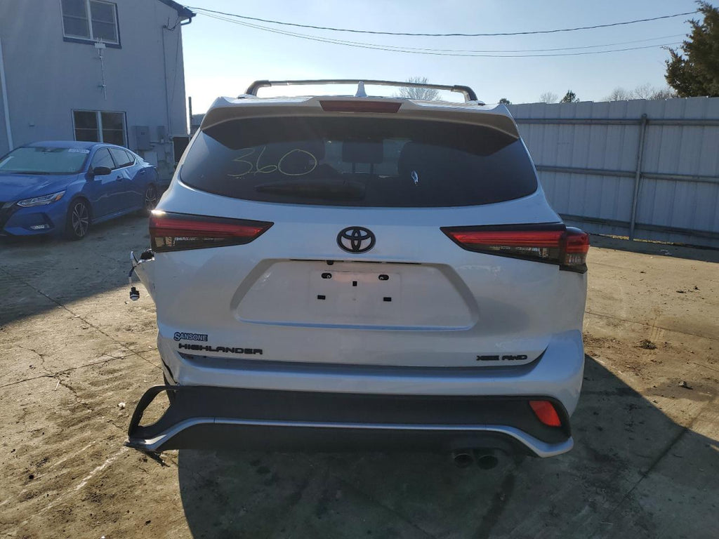 2022 TOYOTA HIGHLANDER - 5TDJZRBH6NS232012