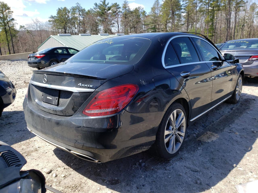 2018 MERCEDES-BENZ C 300 4MAT - 55SWF4KB8JU247783