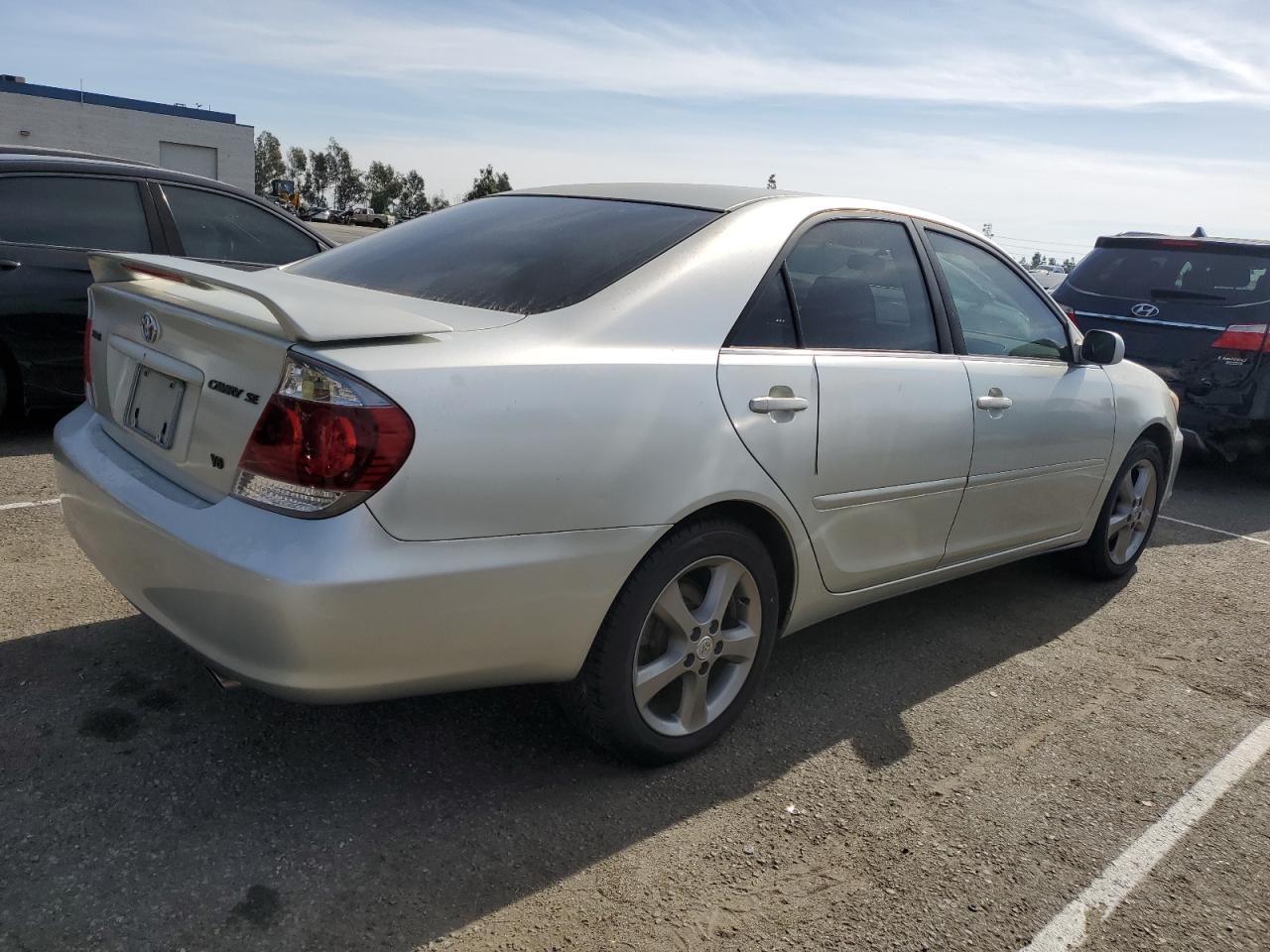2005 TOYOTA CAMRY SE - JTDBA32K550025862