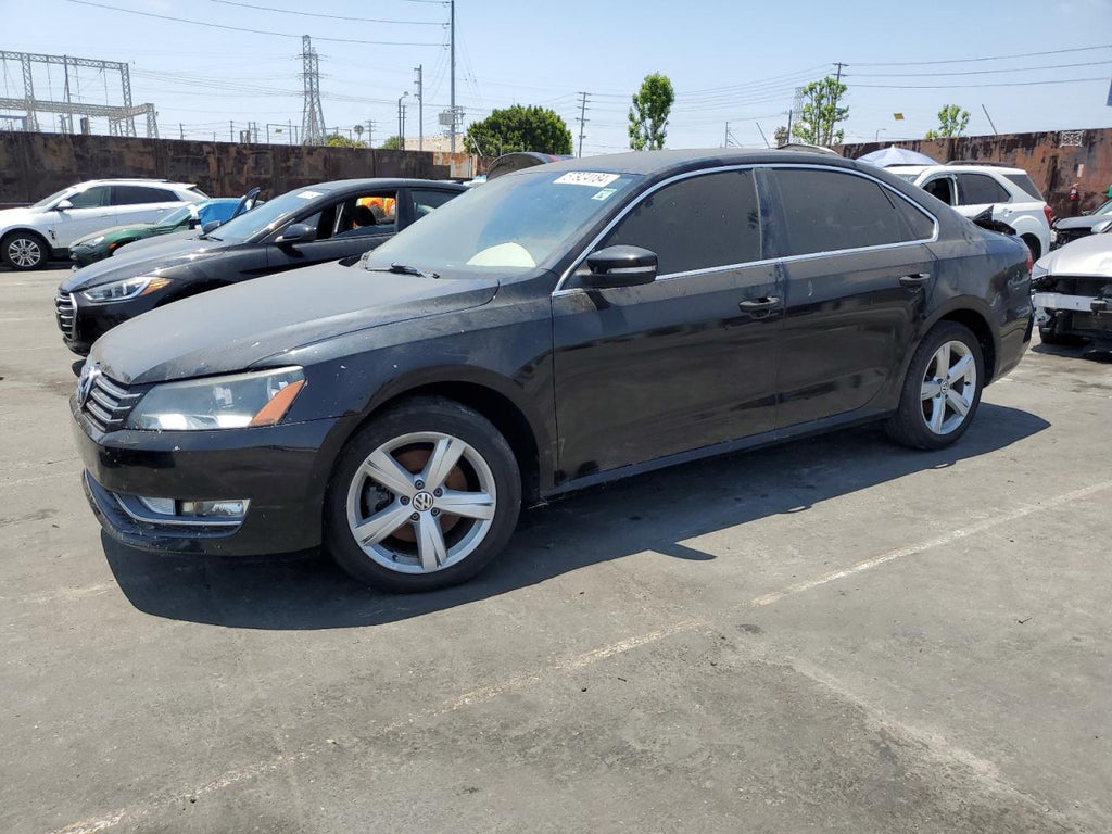 2015 VOLKSWAGEN PASSAT S - 1VWAT7A30FC075881