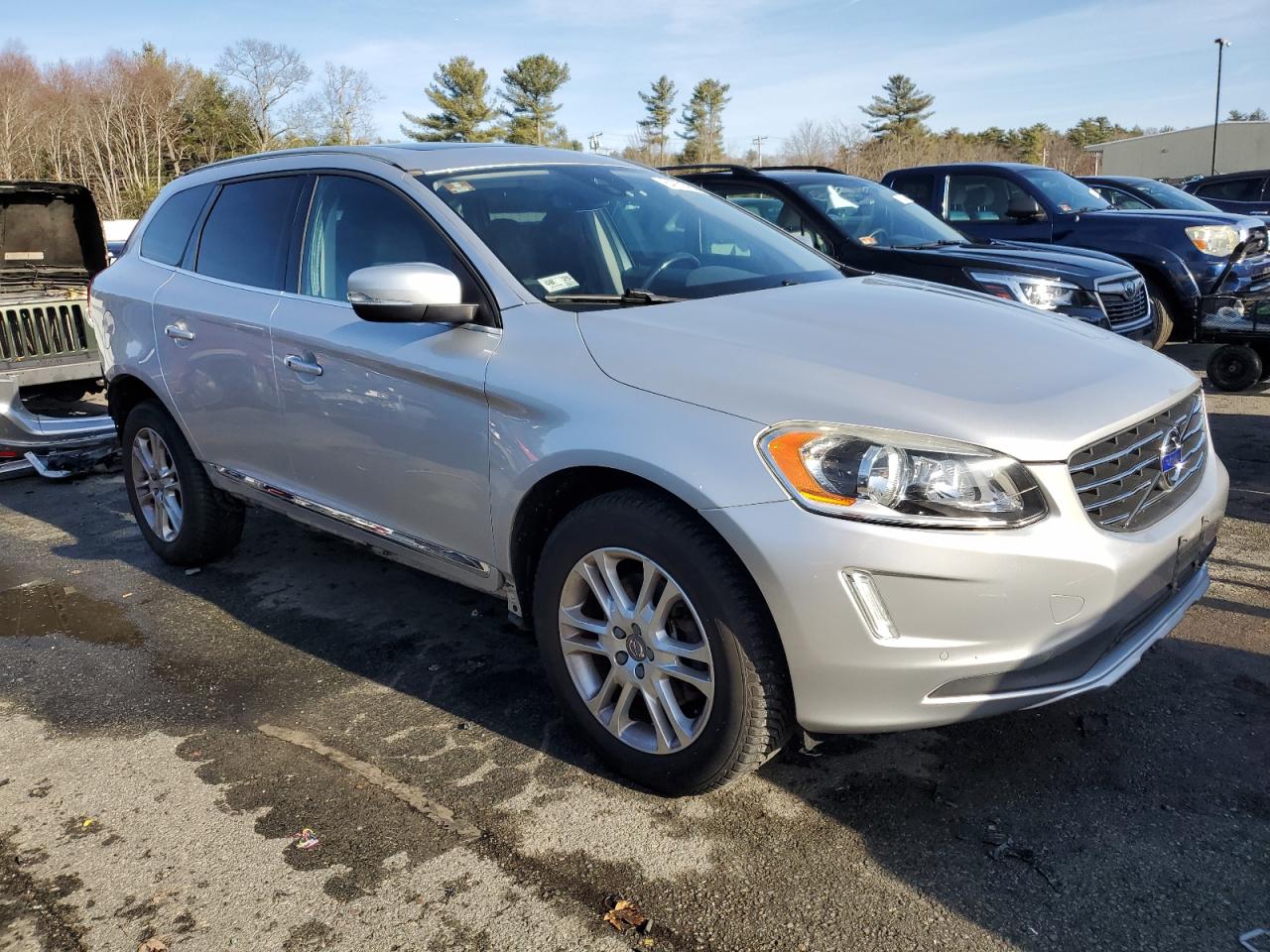 2015 VOLVO XC60 T5 PR - YV4612RK1F2726726