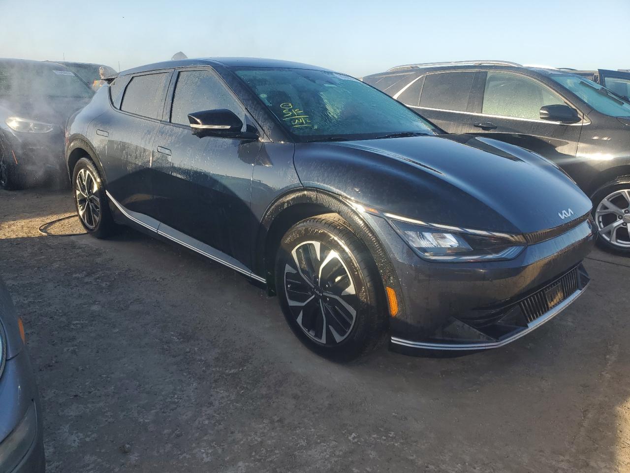 2023 KIA EV6 LIGHT - KNDC34LA7P5112307