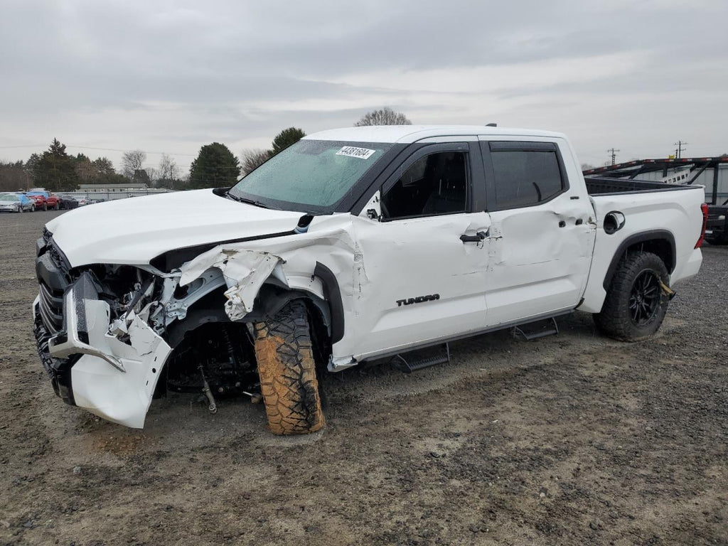 2024 TOYOTA TUNDRA CRE - 5TFLA5DB5RX155800