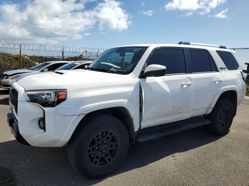 2018 TOYOTA 4RUNNER SR - JTEBU5JR0J5592037