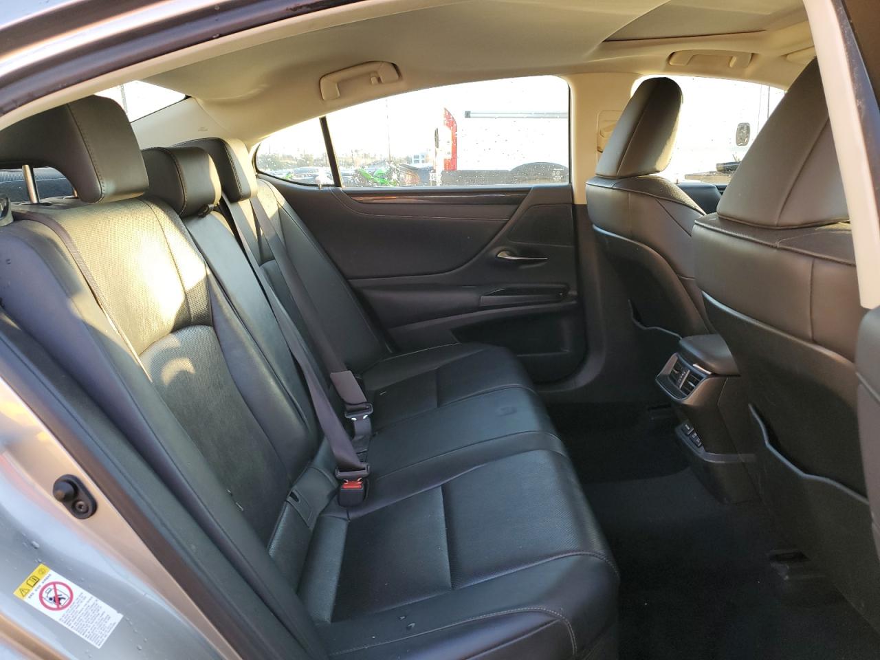 2019 LEXUS ES 300H - JTHB21B1XK2028229