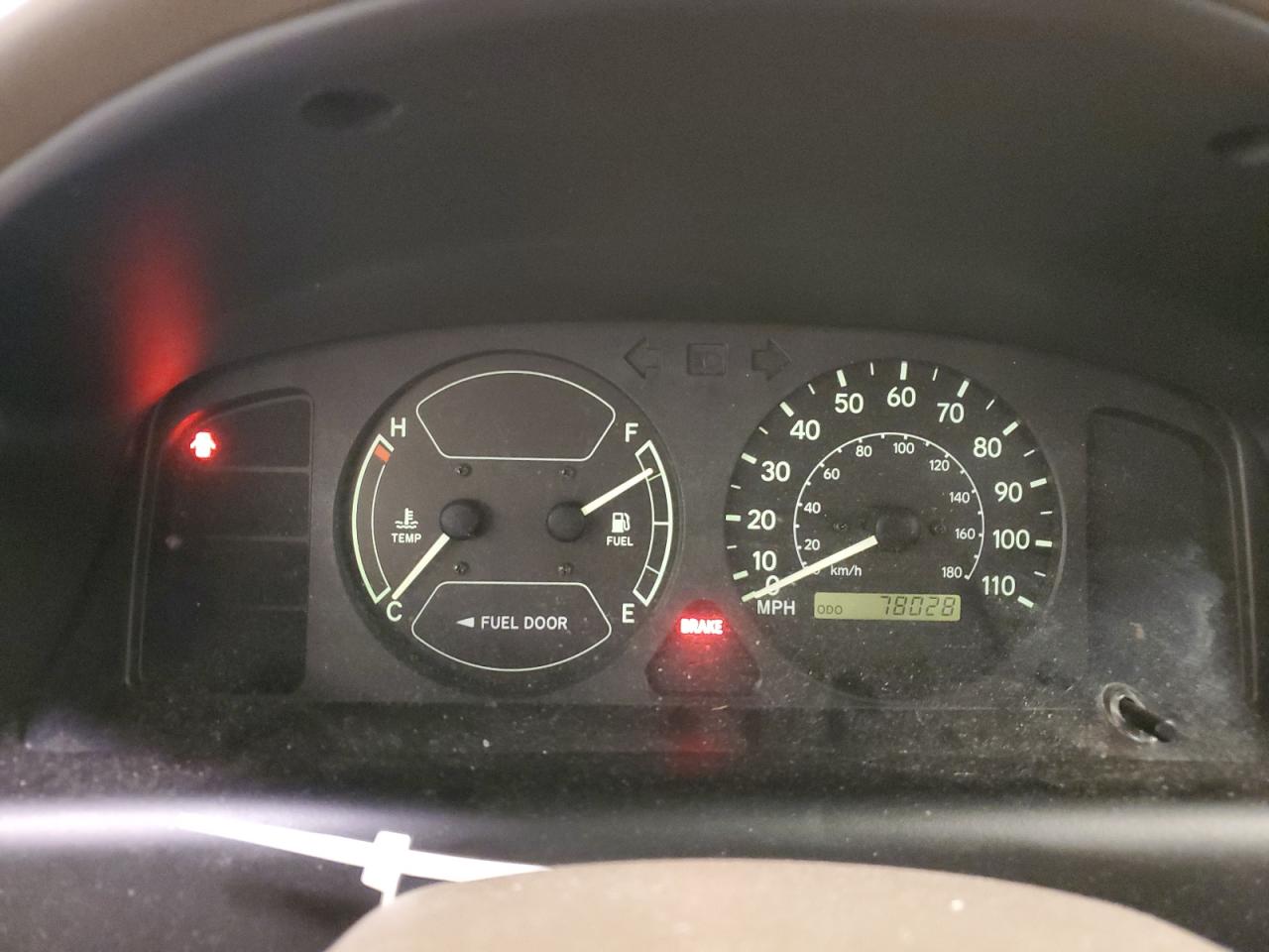 2000 CHEVROLET GEO PRIZM - 1Y1SK528XYZ429393