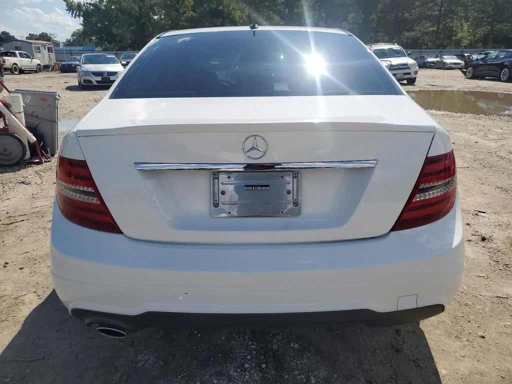 2013 MERCEDES-BENZ C 250 - WDDGF4HB3DF969746