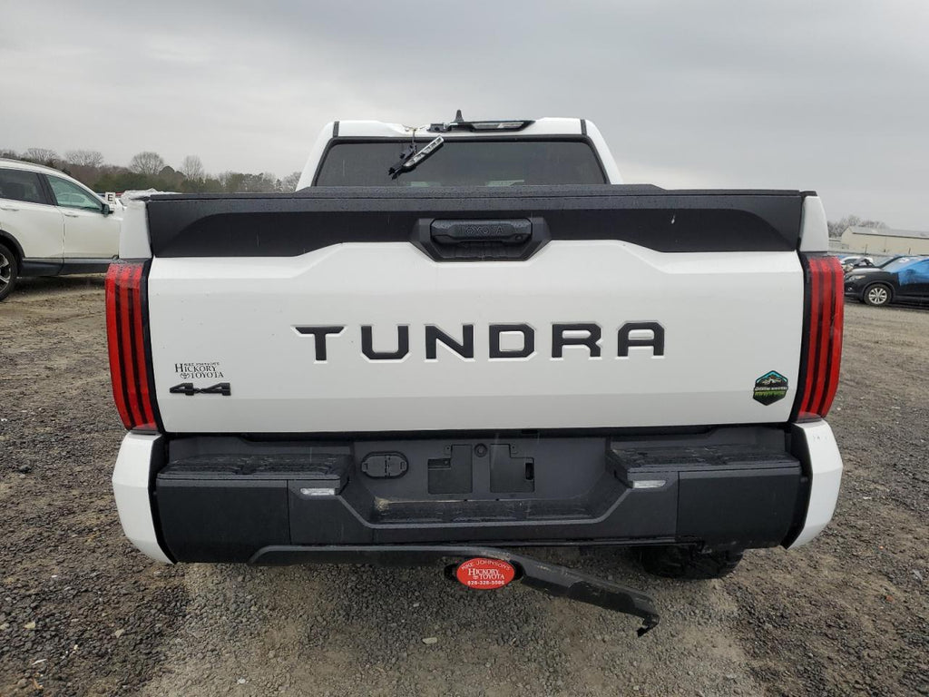 2024 TOYOTA TUNDRA CRE - 5TFLA5DB5RX155800