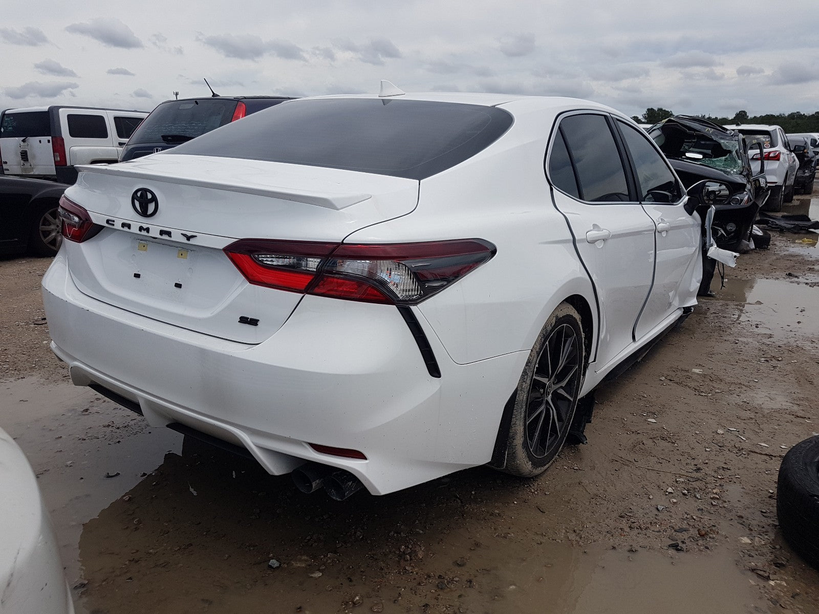 2021 TOYOTA CAMRY SE - 4T1G11AK2MU546584