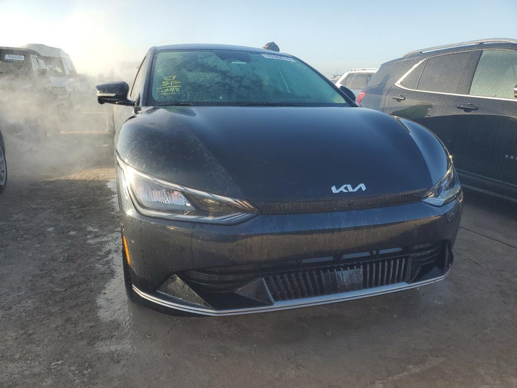 2023 KIA EV6 LIGHT - KNDC34LA7P5112307