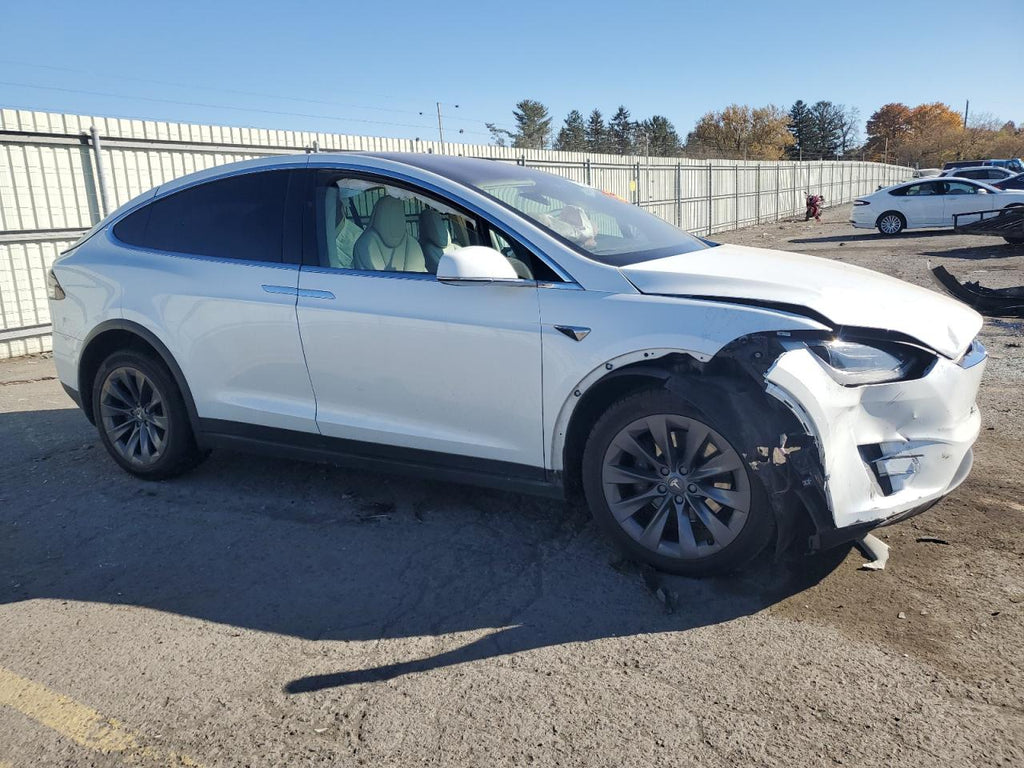 2018 TESLA MODEL X - 5YJXCDE22JF121901