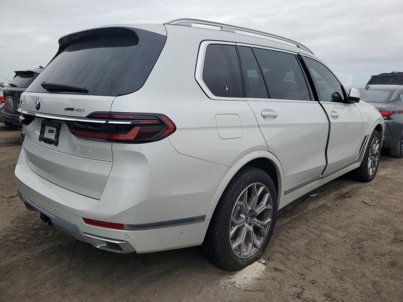 2025 BMW X7 XDRIVE4 - 5UX23EM04S9W86032