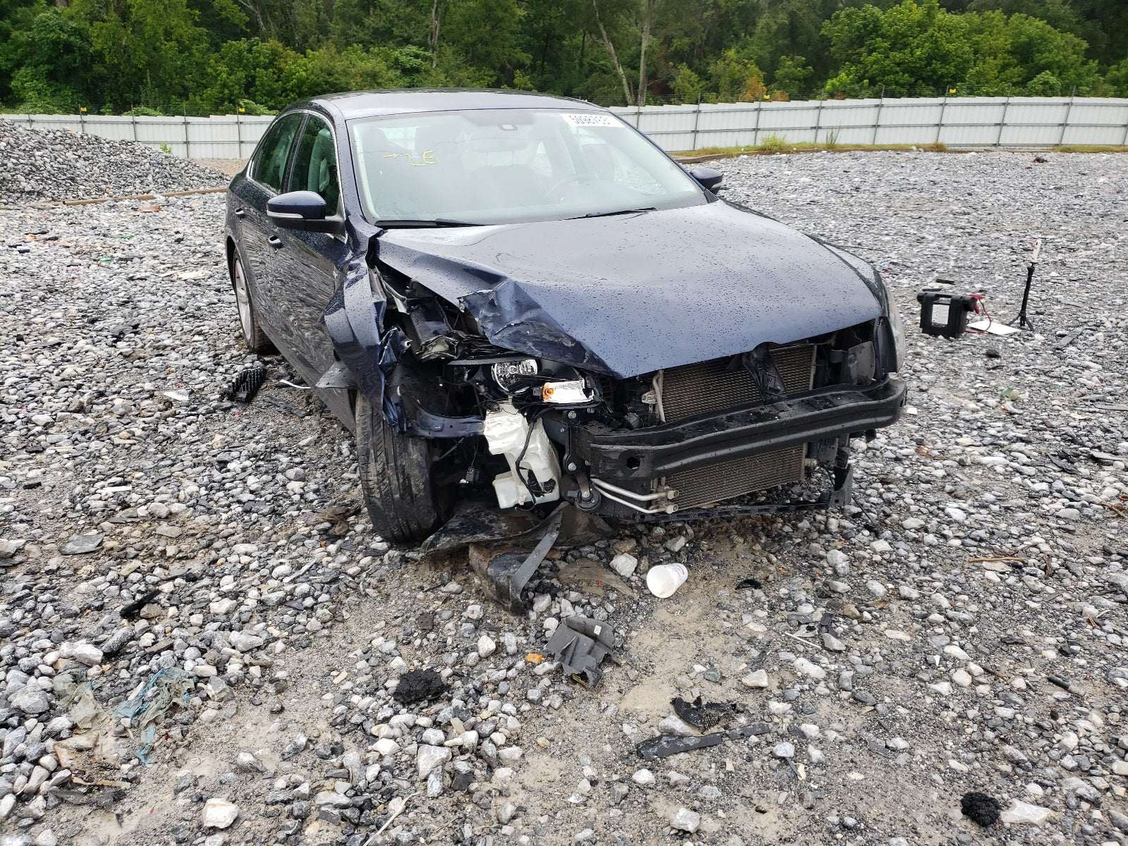 2014 VOLKSWAGEN PASSAT S - 1VWAT7A37EC051608
