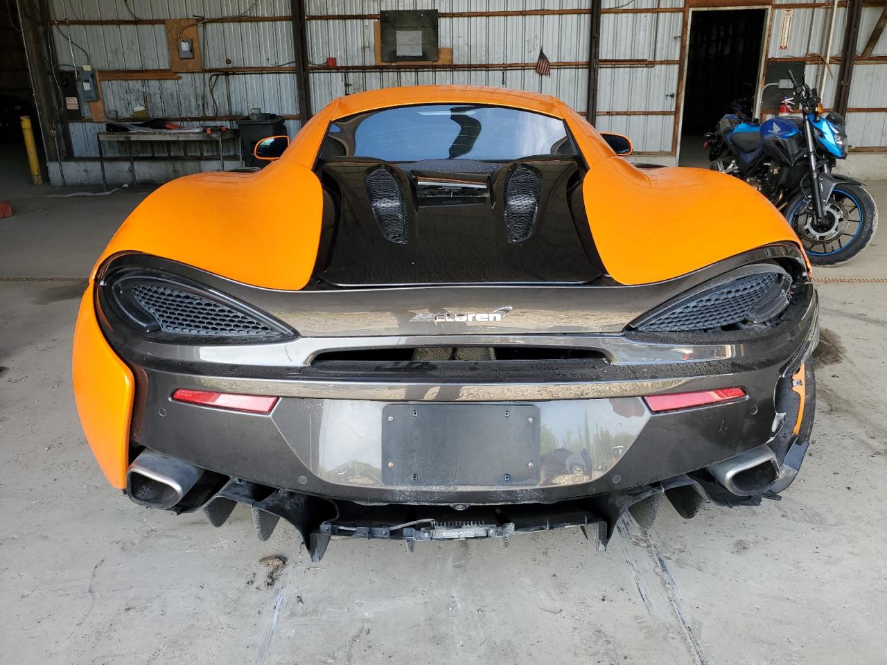 2016 MCLAREN AUTOMOTIVE 570S - SBM13DAA7GW000814