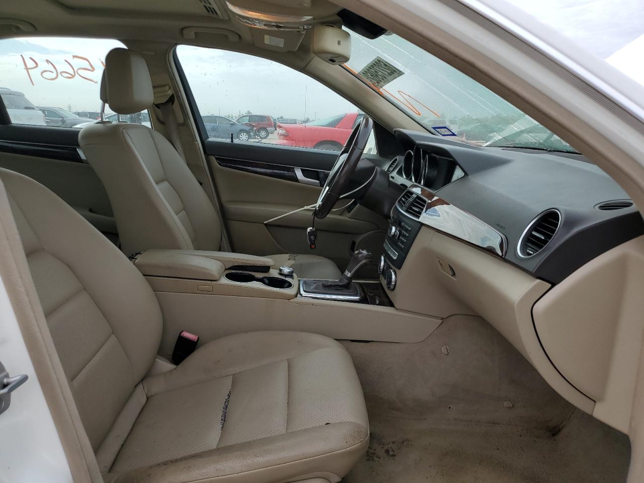2013 MERCEDES-BENZ C 250 - WDDGF4HB5DA797264