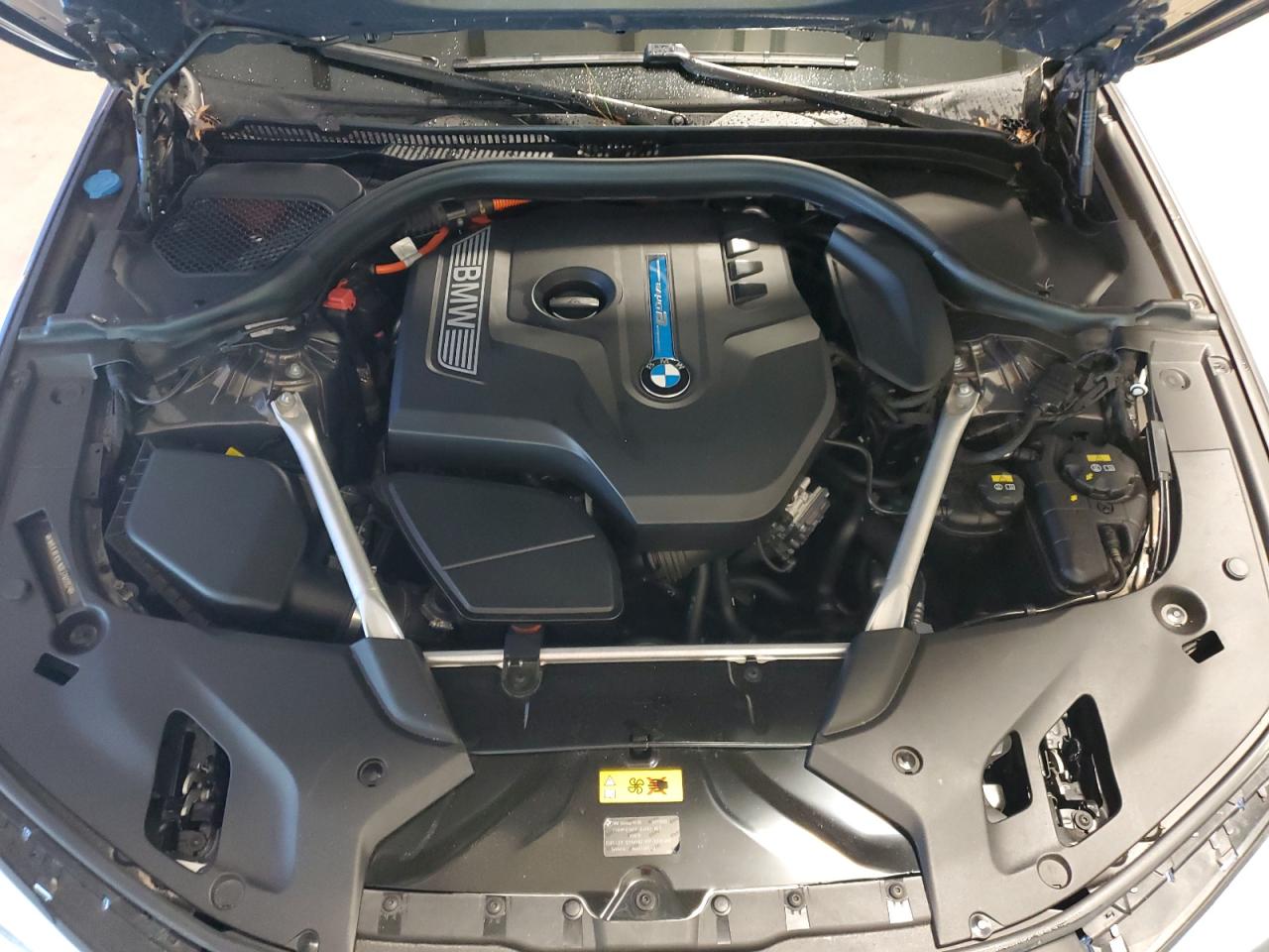 2019 BMW 530XE - WBAJB1C51KB376092