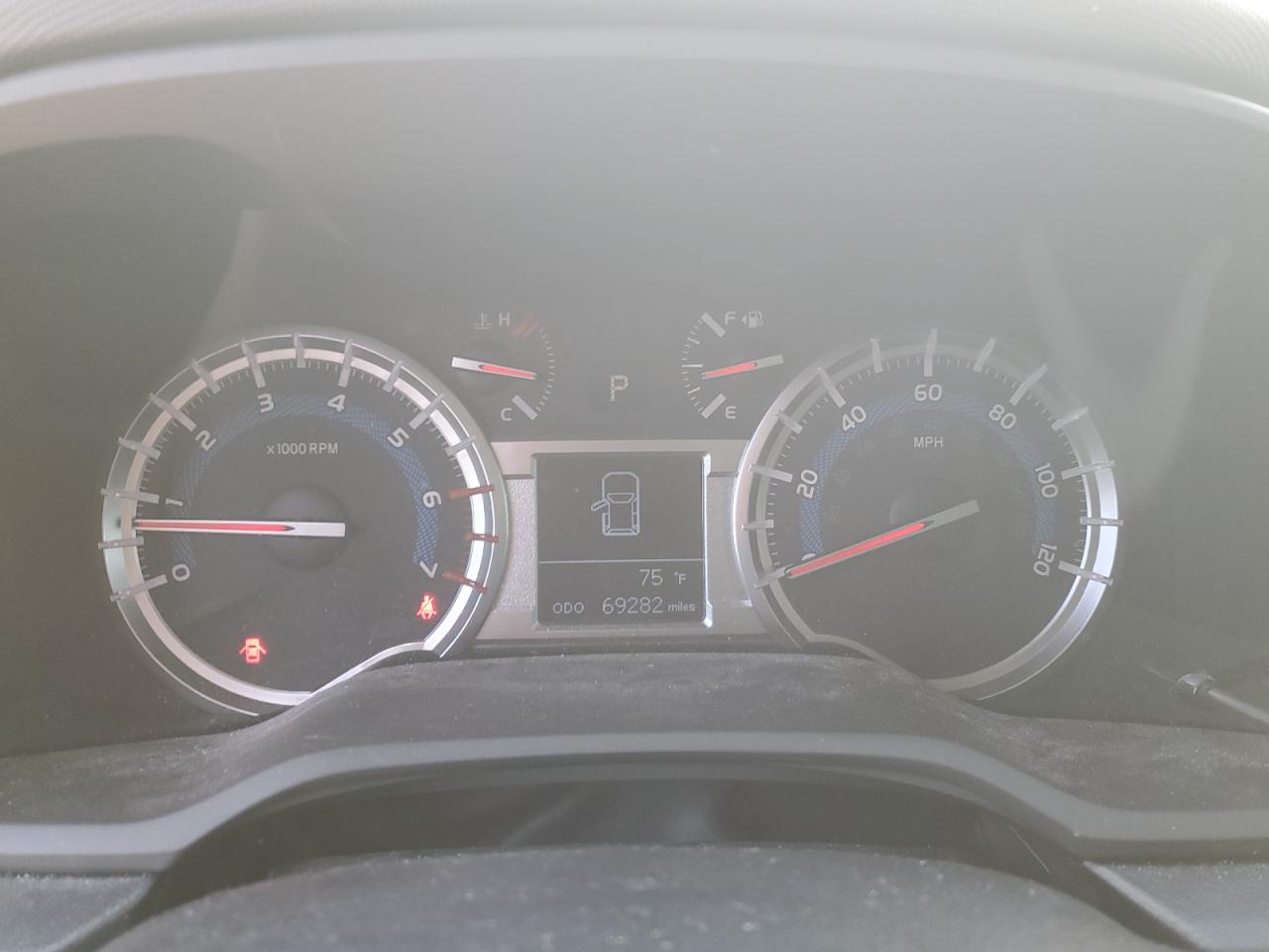 2018 TOYOTA 4RUNNER SR - JTEBU5JR0J5592037