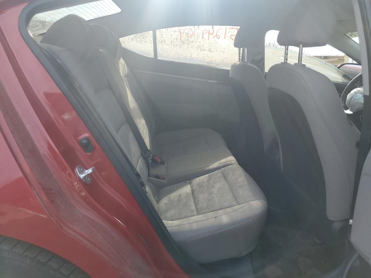 2018 HYUNDAI ELANTRA - 5NPD84LF8JH357044