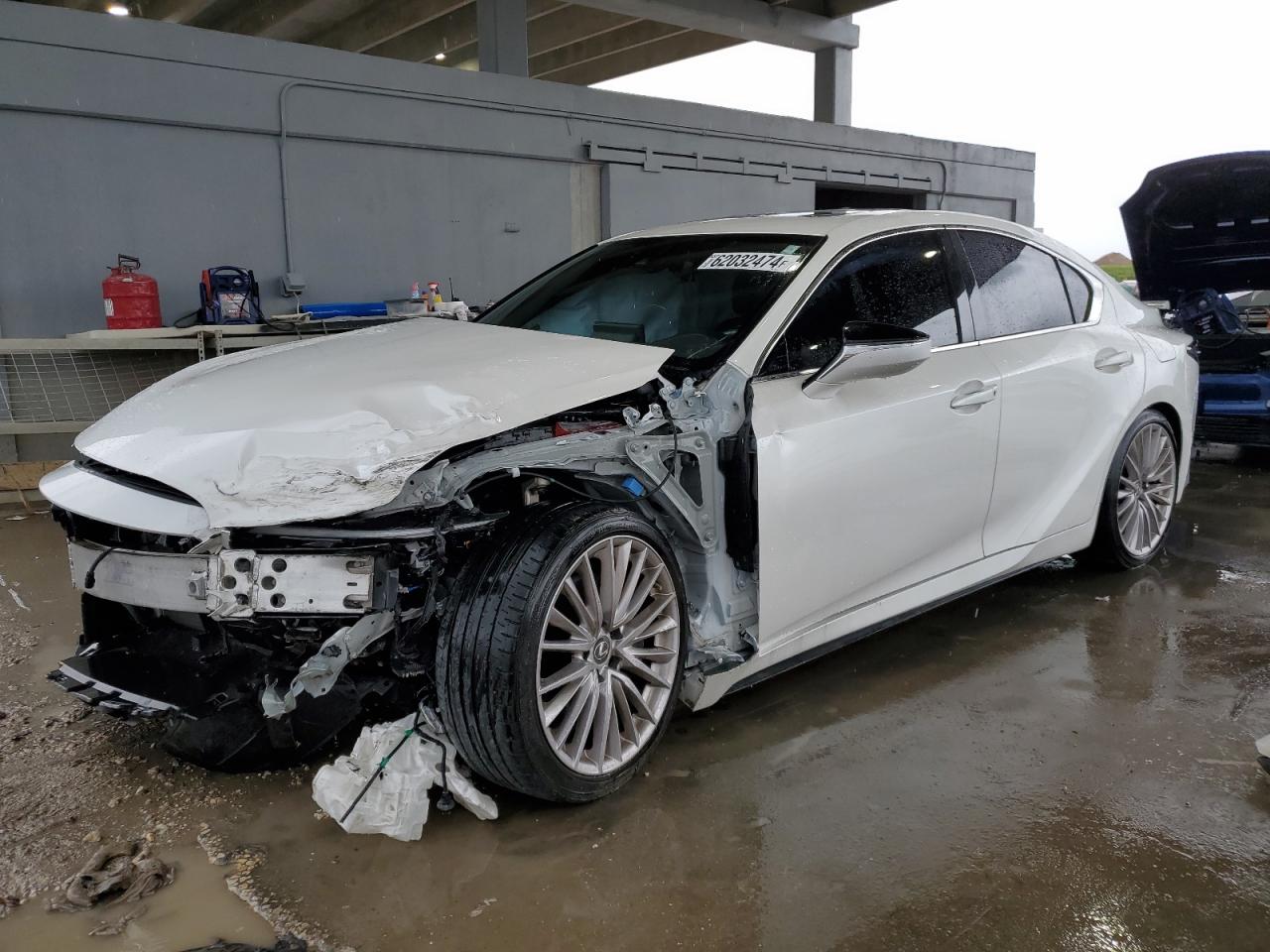 2022 LEXUS IS 300 - JTHDA1D21N5118017