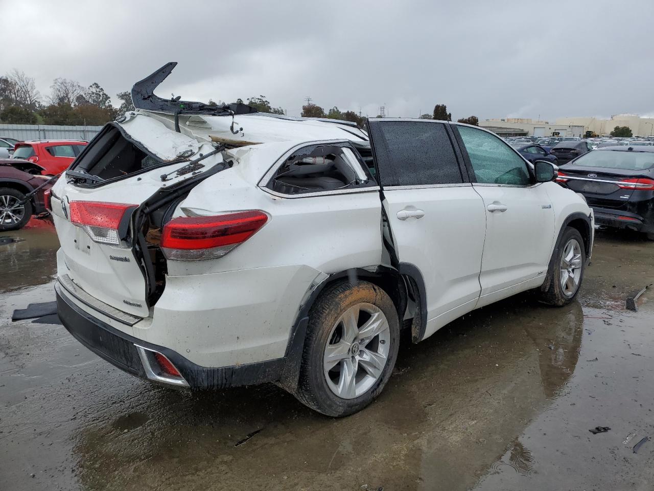 2018 TOYOTA HIGHLANDER - 5TDDGRFH7JS051122
