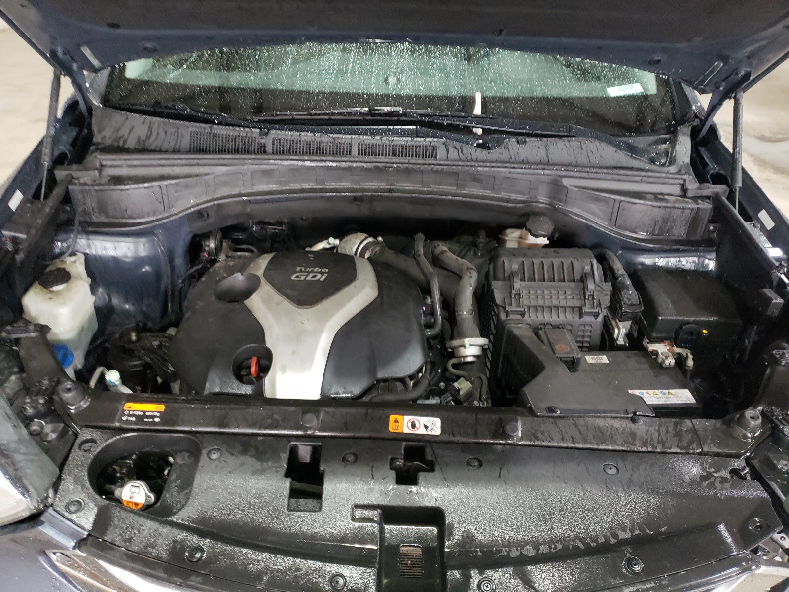 2016 HYUNDAI SANTA FE S - 5XYZUDLA8GG333347