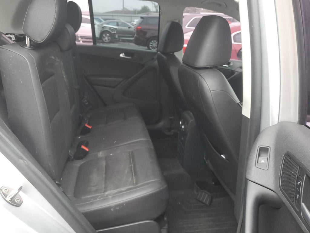 2016 VOLKSWAGEN TIGUAN S - WVGBV7AX6GW570831