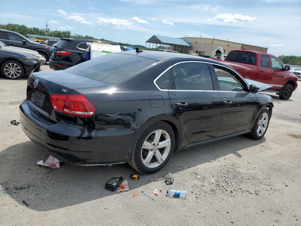 2015 VOLKSWAGEN PASSAT S - 1VWAT7A39FC111258
