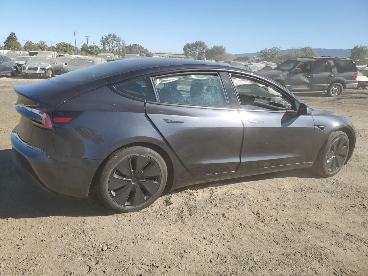 2024 TESLA MODEL 3 - 5YJ3E1EA8RF743638
