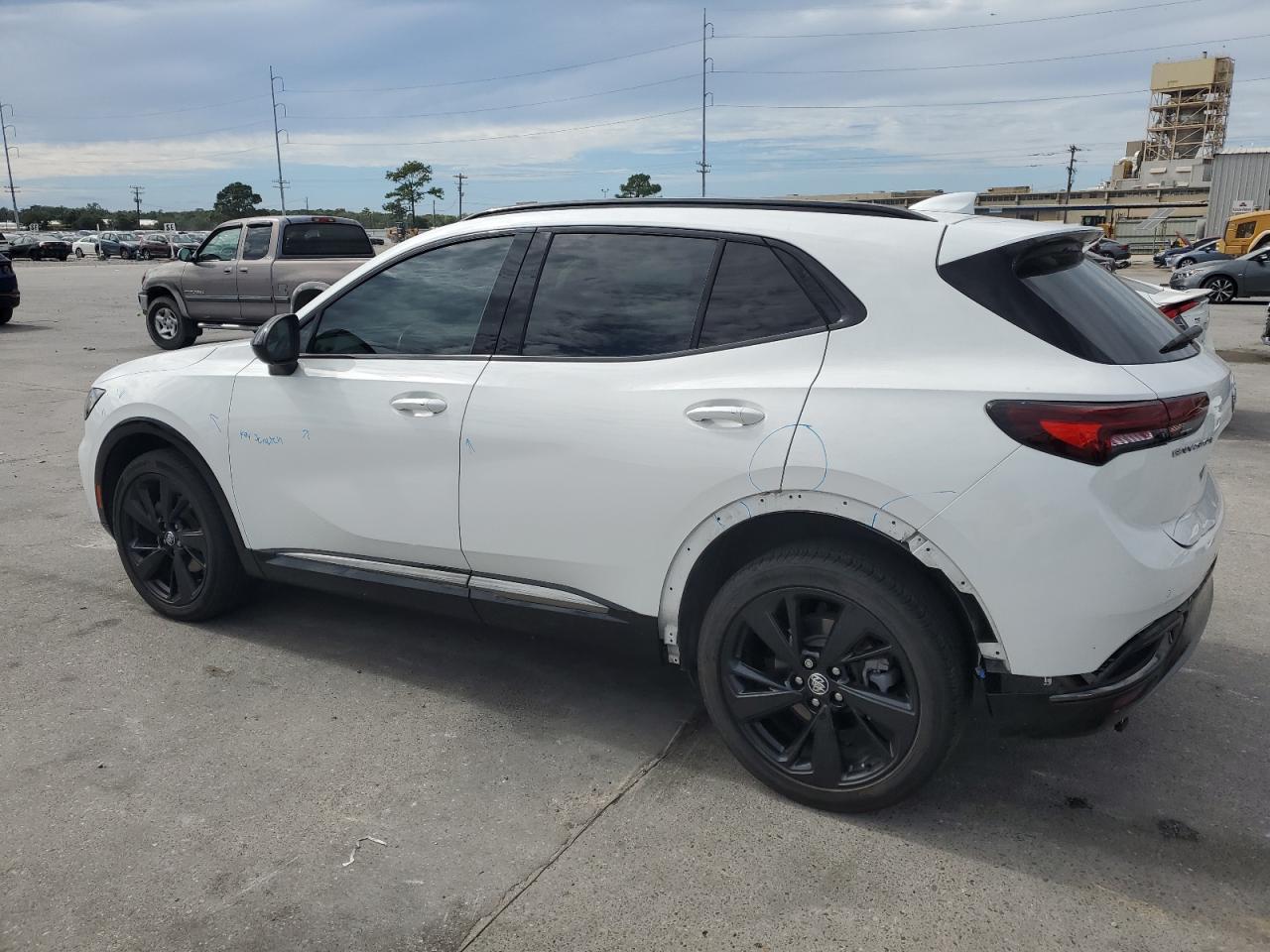 2022 BUICK ENVISION P - LRBAZLR4XND021583