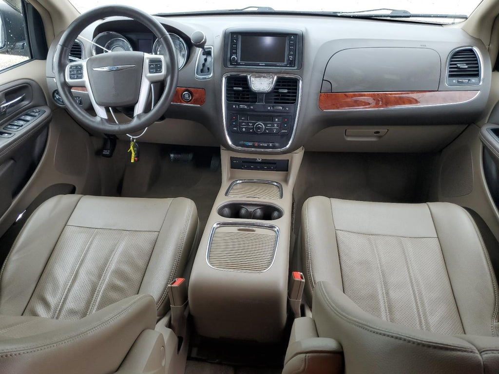 2015 CHRYSLER TOWN & COU - 2C4RC1CG7FR539971
