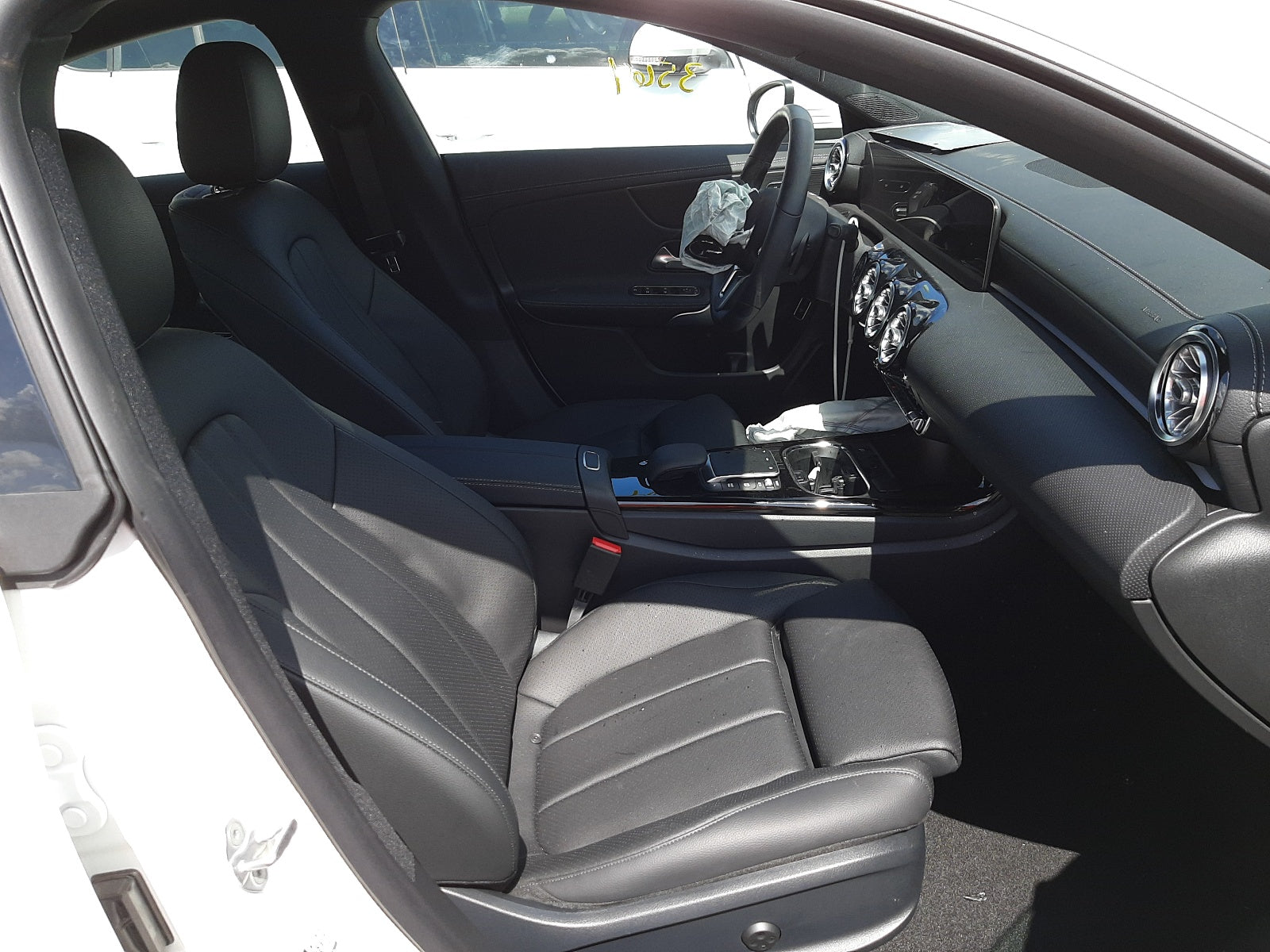 2021 MERCEDES-BENZ CLA 250 - W1K5J4GB9MN218549