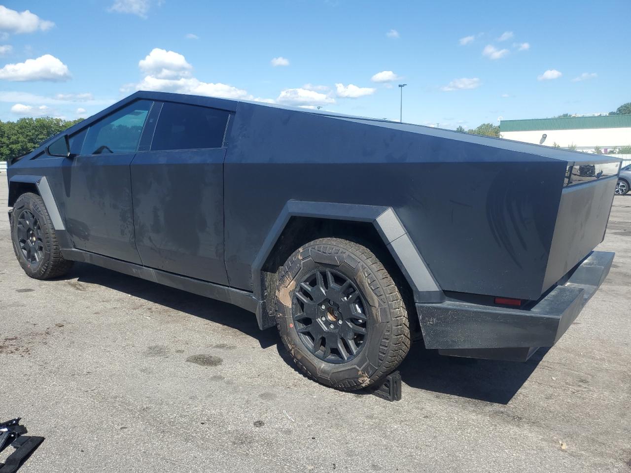 2024 TESLA CYBERTRUCK - 7G2CEHEEXRA017141