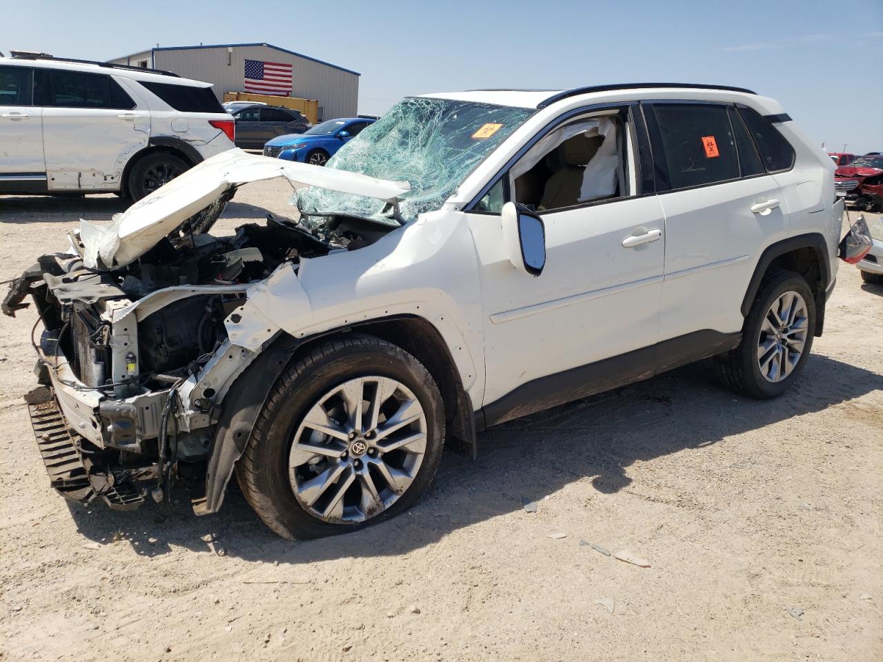 2022 TOYOTA RAV4 XLE P - 2T3C1RFV4NW207298