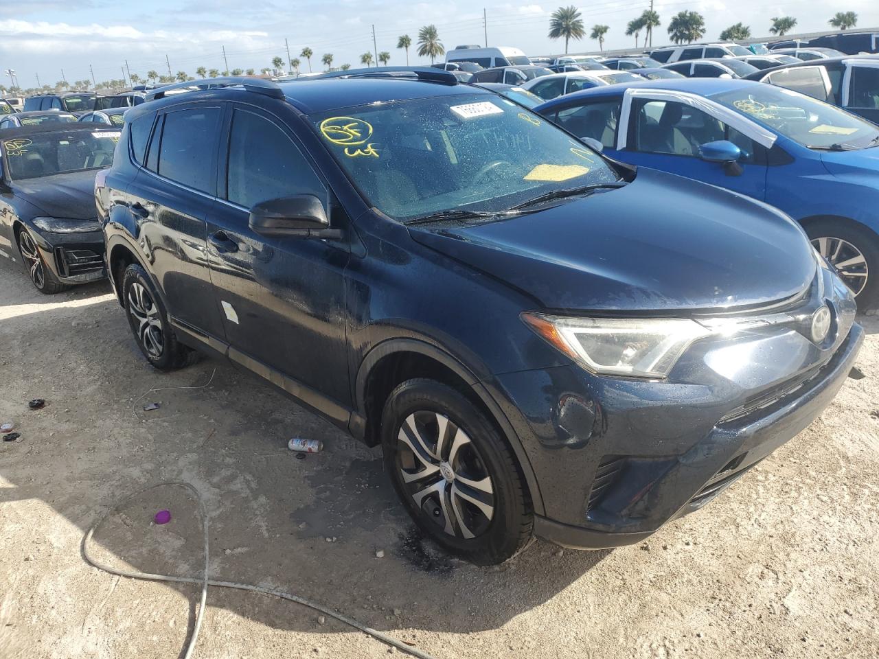 2017 TOYOTA RAV4 LE - JTMZFREV2HJ712854
