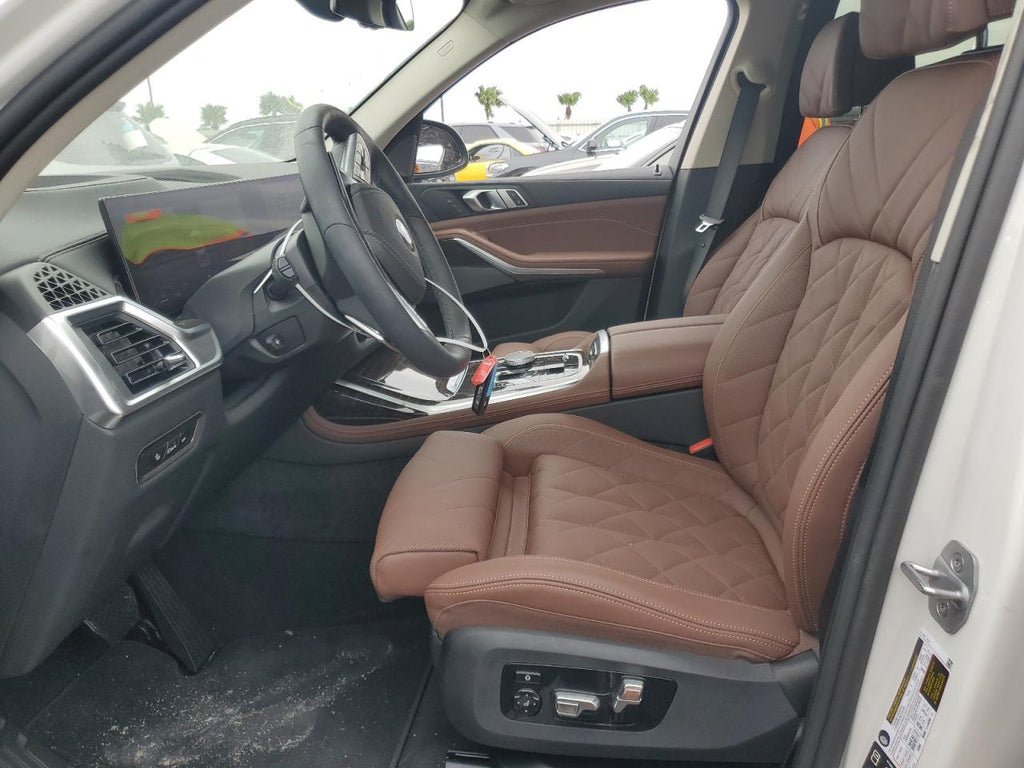 2025 BMW X7 XDRIVE4 - 5UX23EM04S9W86032