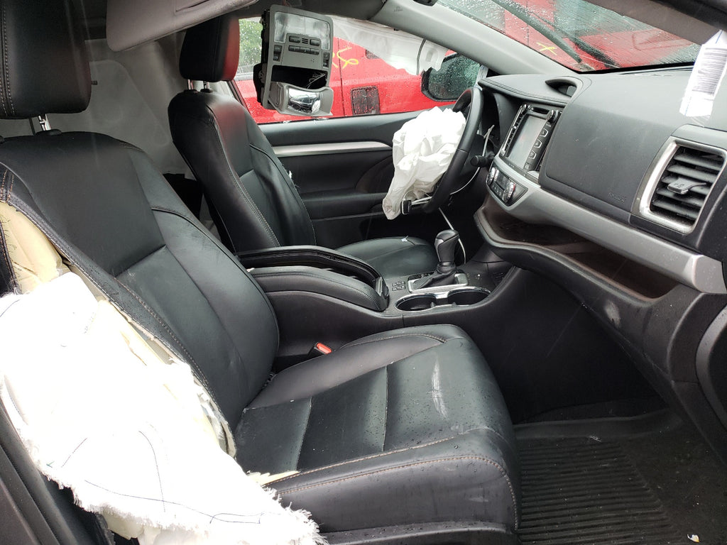 2019 TOYOTA HIGHLANDER - 5TDJZRFH3KS609000