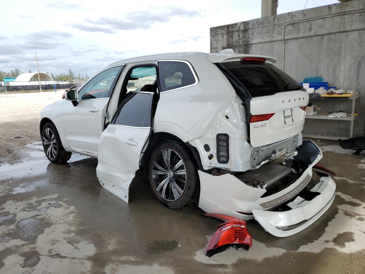 2023 VOLVO XC60 PLUS - YV4L12DE3P1374244