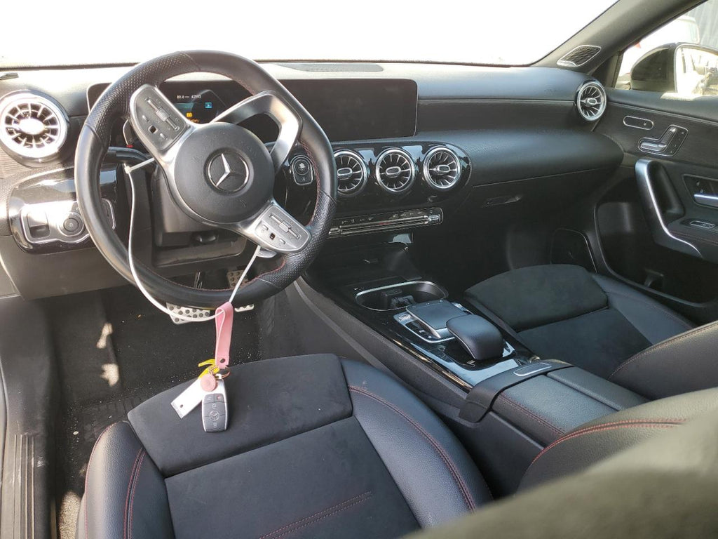 2019 MERCEDES-BENZ A 220 - WDD3G4EB6KW009530
