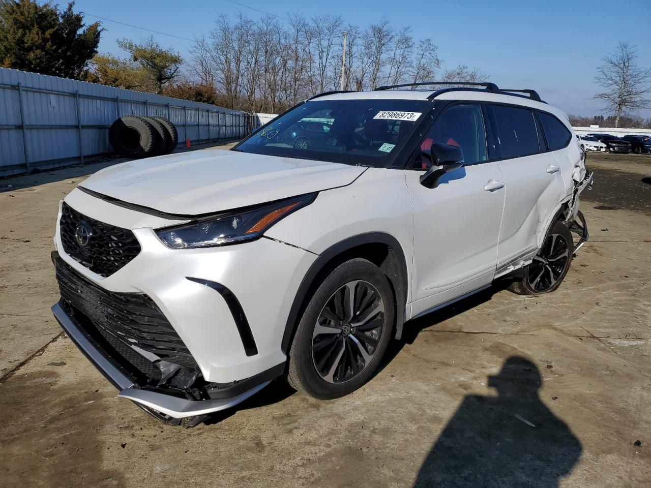 2022 TOYOTA HIGHLANDER - 5TDJZRBH6NS232012
