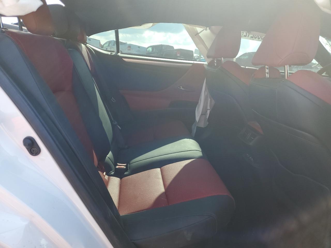 2022 LEXUS ES 300H BA - 58AGA1C18NU021205