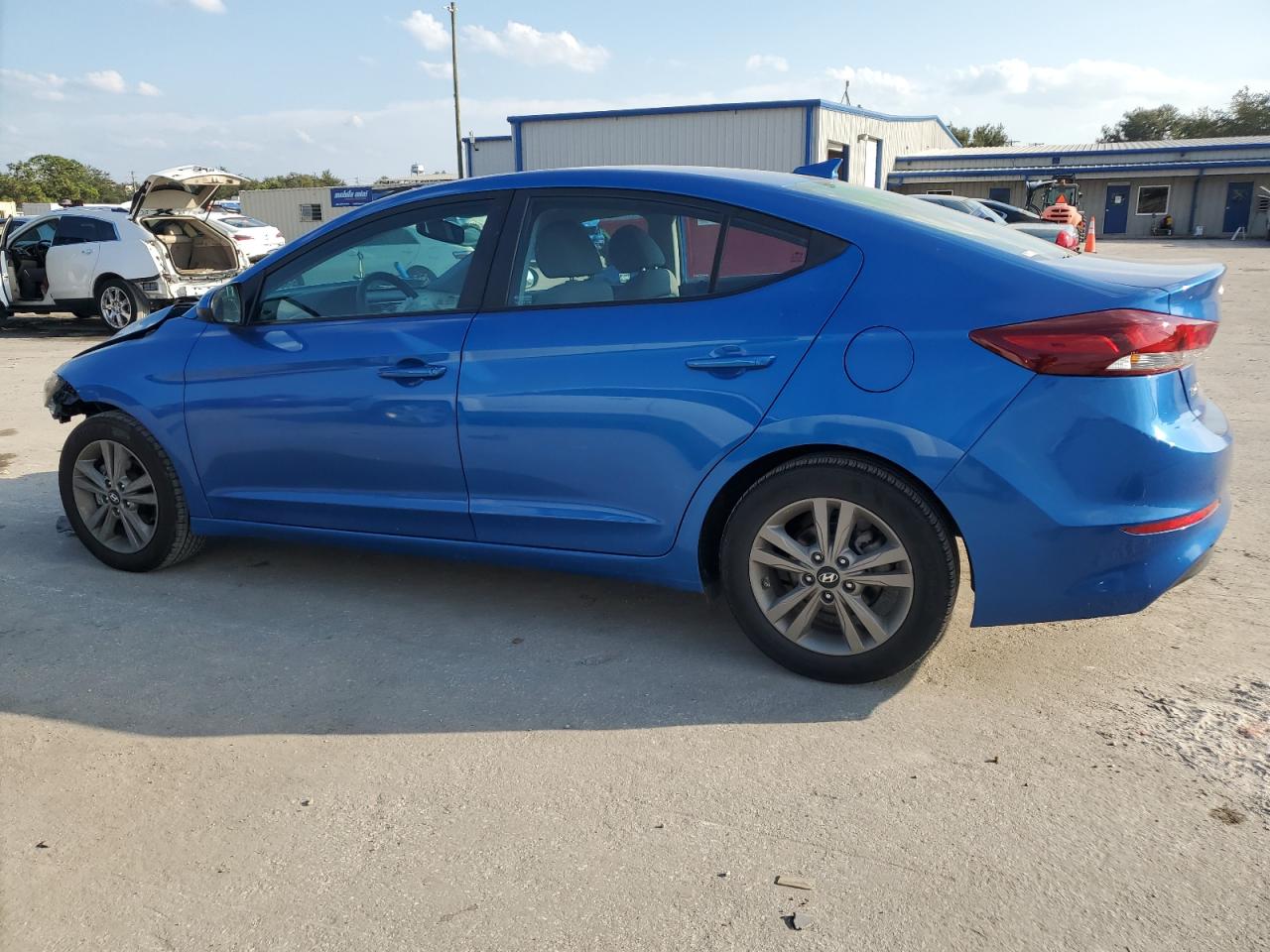 2018 HYUNDAI ELANTRA SE - KMHD84LF4JU472158