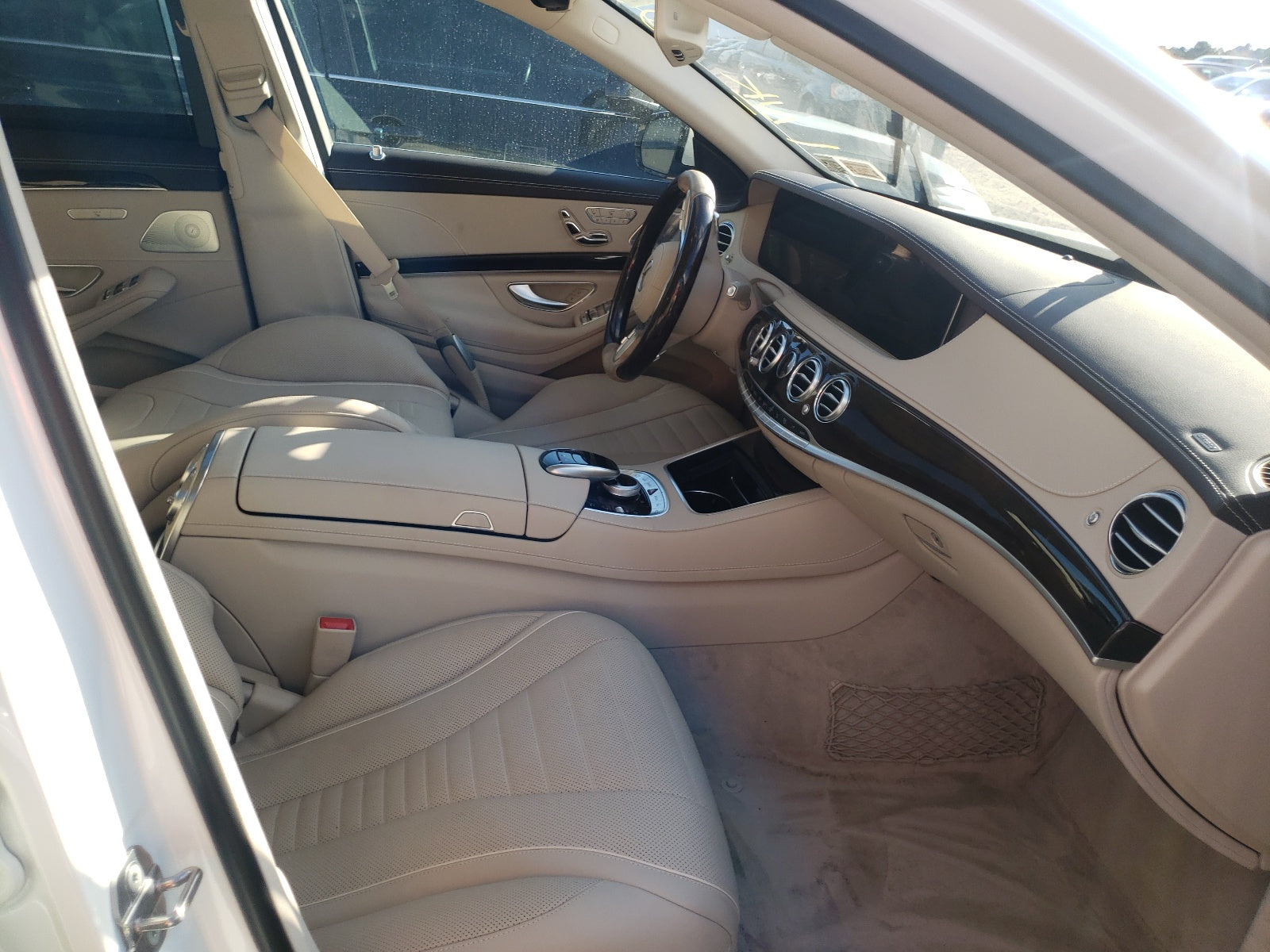 2020 MERCEDES-BENZ S 560 4MAT - WDDUG8GB7LA519151