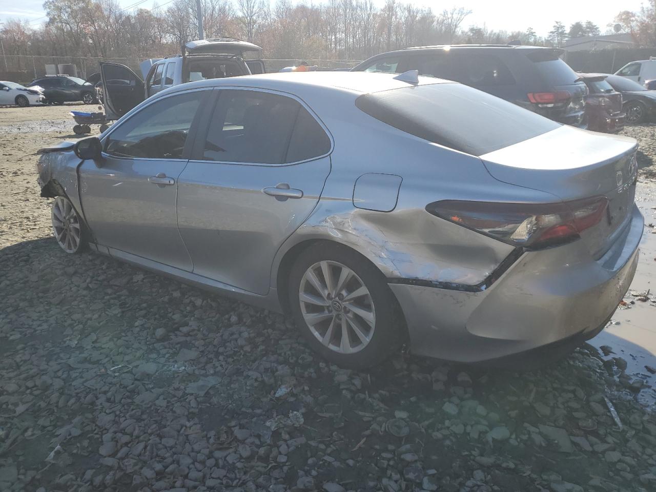 2022 TOYOTA CAMRY LE - 4T1C11AK5NU691554