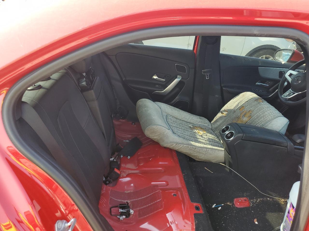 2020 MERCEDES-BENZ A 220 - W1K3G4EB6LW044814
